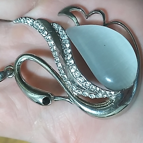 STUNNING Vintage SWAN PENDANT/ Jellybelly...? - Picture 4 of 4
